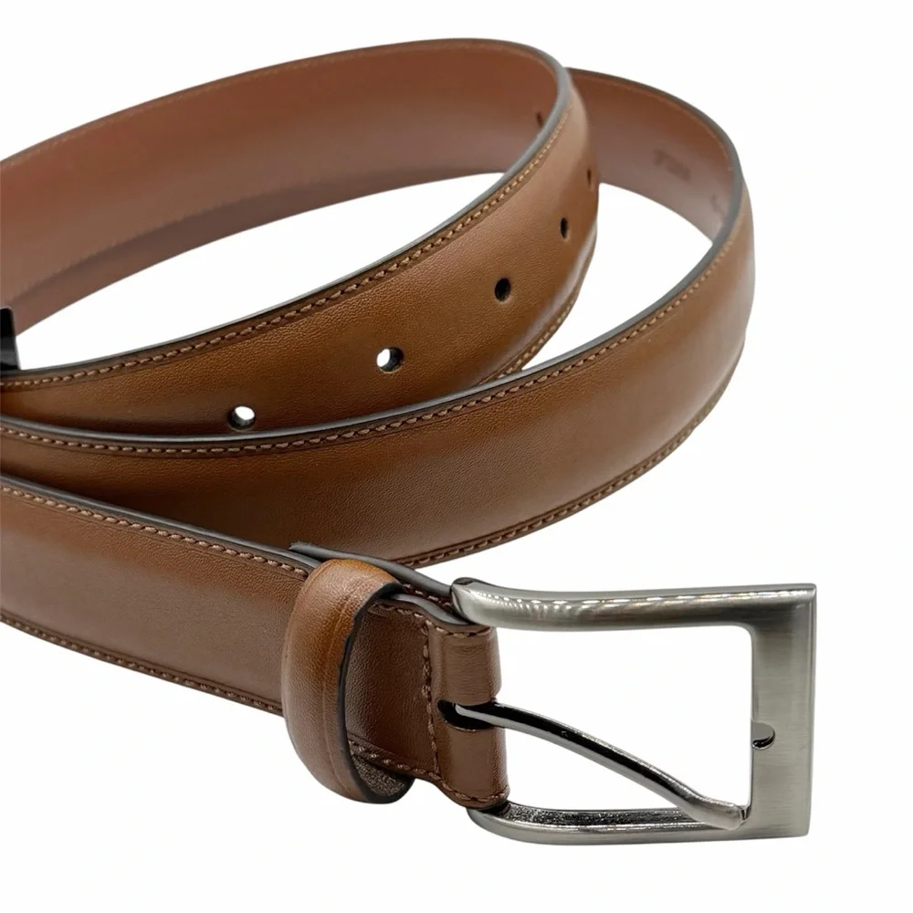 Perry Ellis Portfolio men’s brown leather belt size 42 NWT silver tone buckle